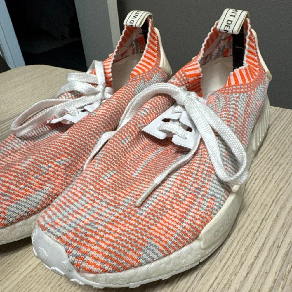 Adidas NMD_R1 Primeknit Boost Shrimp🔥RARE COLOR🔥 Men's Size 7.5